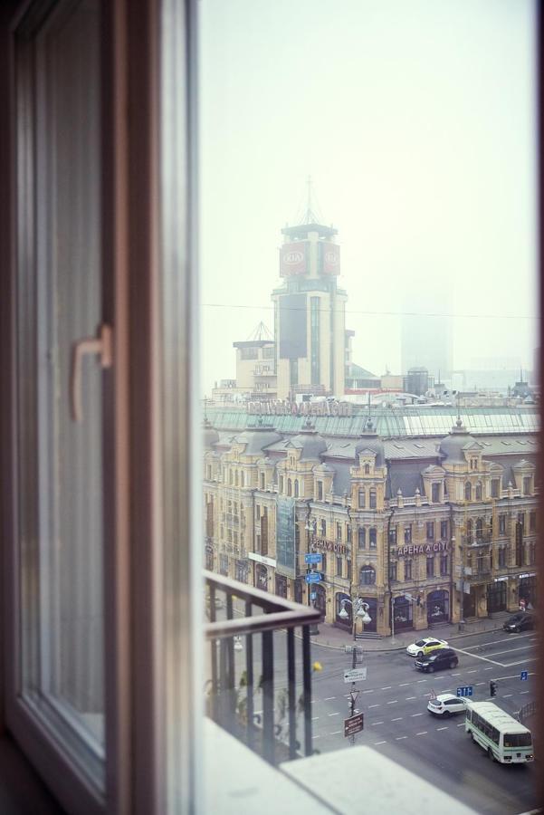 Sauna, Big Jacuzzi , Khreshchatyk Apartments Kiev Ngoại thất bức ảnh