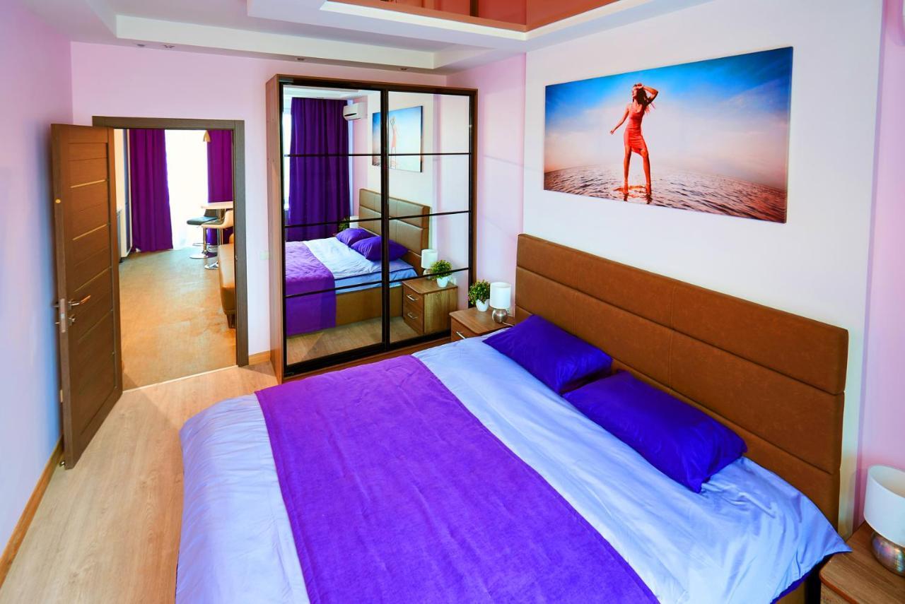 Sauna, Big Jacuzzi , Khreshchatyk Apartments Kiev Ngoại thất bức ảnh