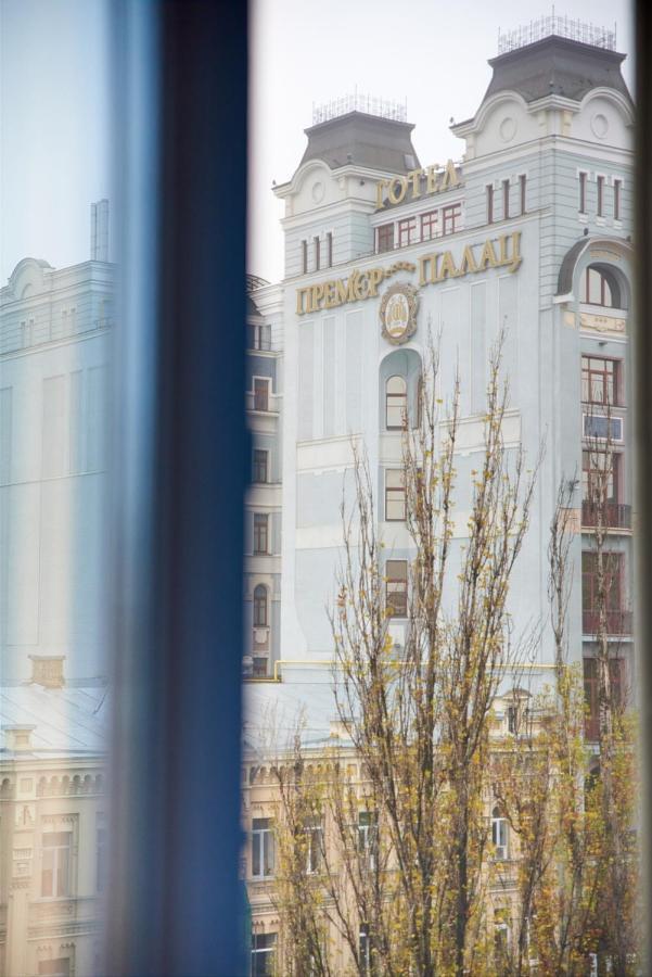 Sauna, Big Jacuzzi , Khreshchatyk Apartments Kiev Ngoại thất bức ảnh
